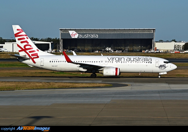Boeing 737-8FE Boeing 737-8FE
