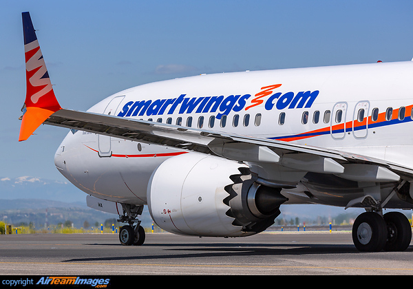 Boeing 737-8 MAX Boeing 737-8 MAX