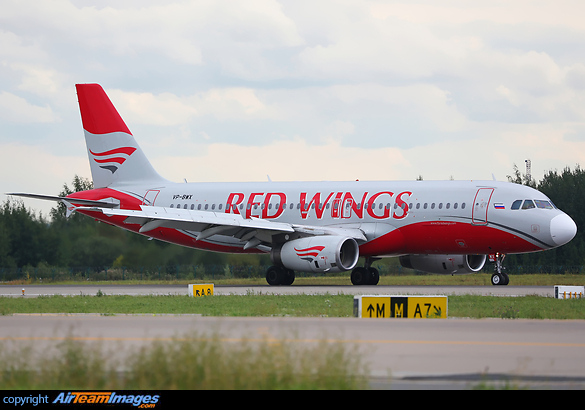 Airbus A320-232 Airbus A320-232