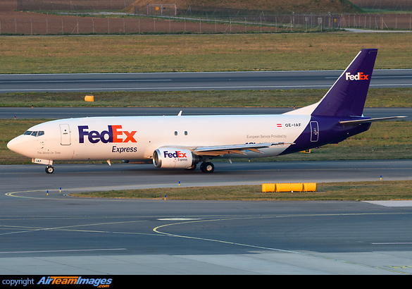 Boeing 737-4Y0(SF) Boeing 737-4Y0(SF)