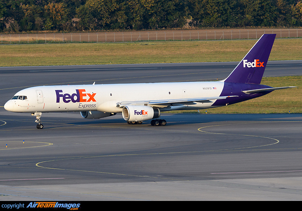 Boeing 757-23A(SF) Boeing 757-23A(SF)