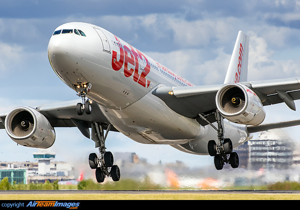 Airbus A330-243 Airbus A330-243