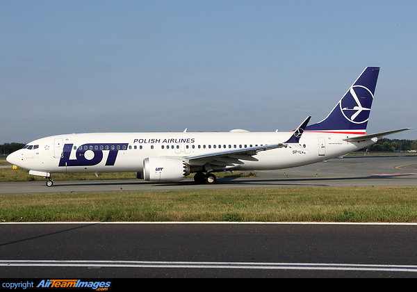 Boeing 737-8 MAX Boeing 737-8 MAX