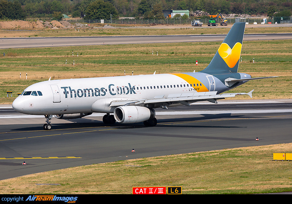 Airbus A320-232 Airbus A320-232