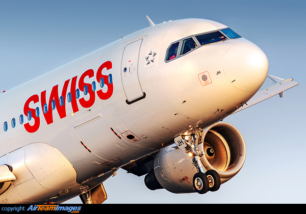 Airbus A320-214 Airbus A320-214