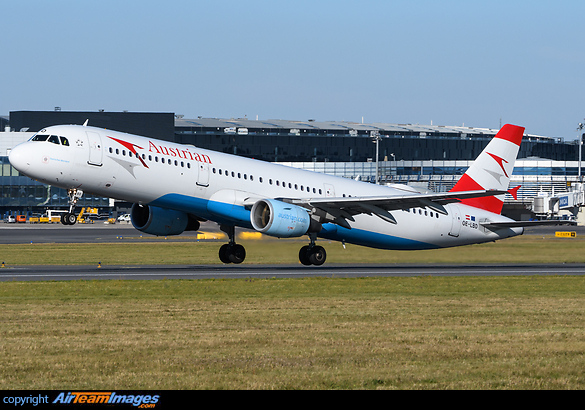 Airbus A321-211 Airbus A321-211