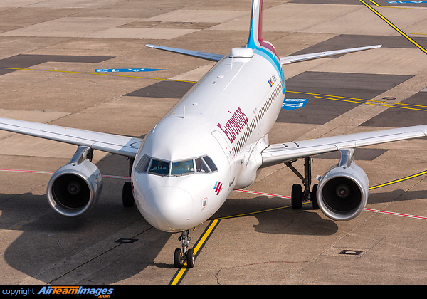 Airbus A320-214 Airbus A320-214