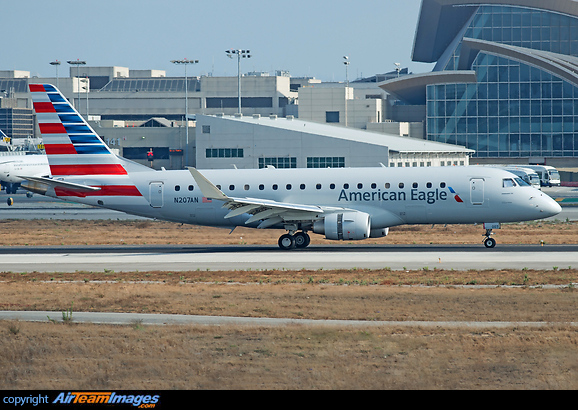Embraer ERJ-175LR Embraer ERJ-175LR