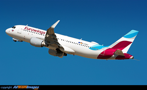 Airbus A320-214 Airbus A320-214