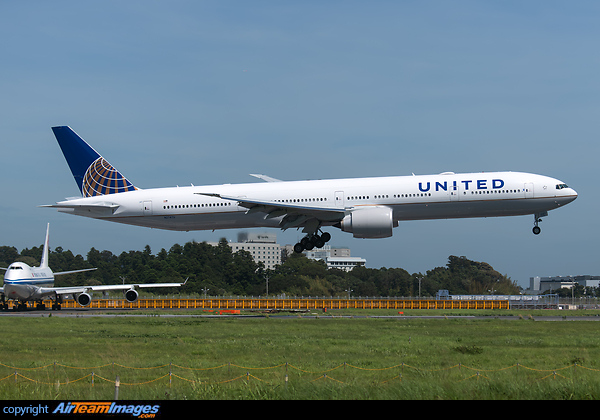 Boeing 777-322/ER Boeing 777-322/ER
