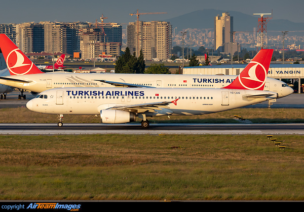 Airbus A320-232 Airbus A320-232