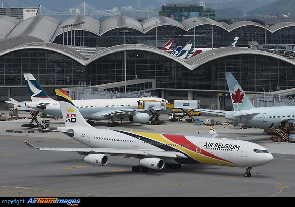 Airbus A340-313 Airbus A340-313