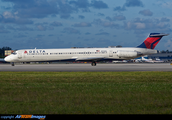 McDonnell Douglas MD-88 McDonnell Douglas MD-88