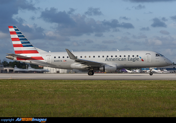 Embraer ERJ-175LR Embraer ERJ-175LR