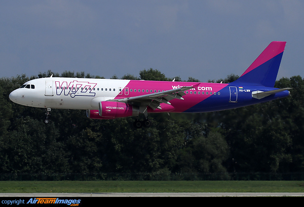 Airbus A320-232 Airbus A320-232