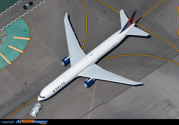 Boeing 767-432/ER Boeing 767-432/ER