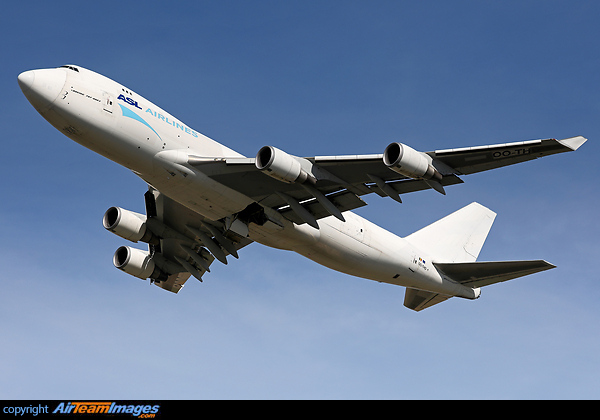 Boeing 747-4HAF/ER/SCD Boeing 747-4HAF/ER/SCD