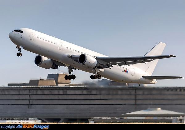 Boeing 767-36N/ER Boeing 767-36N/ER