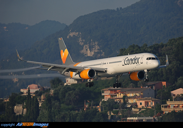 Boeing 757-330 Boeing 757-330