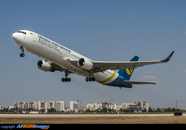 Boeing 767-33A/ER Boeing 767-33A/ER
