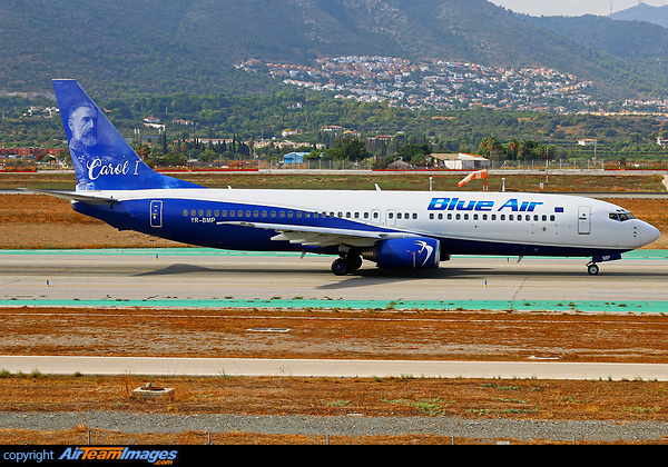 Boeing 737-883 Boeing 737-883