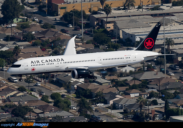 Boeing 787-9 Dreamliner Boeing 787-9 Dreamliner