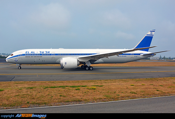Boeing 787-9 Dreamliner Boeing 787-9 Dreamliner