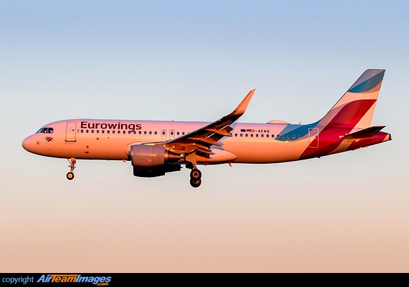 Airbus A320-214 Airbus A320-214