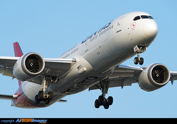 Boeing 787-9 Dreamliner Boeing 787-9 Dreamliner