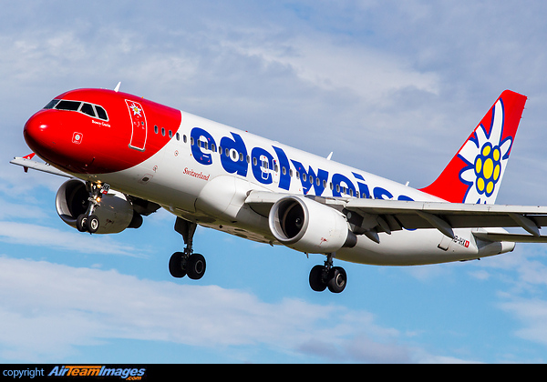 Airbus A320-214 Airbus A320-214
