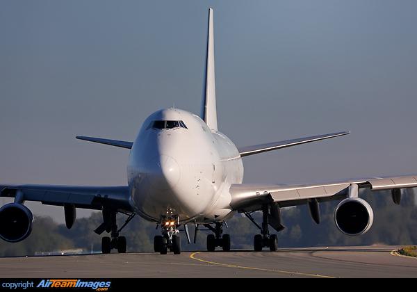 Boeing 747-412(BCF) Boeing 747-412(BCF)
