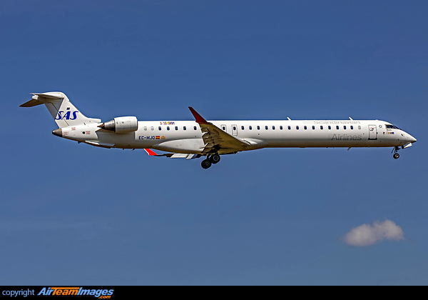 Bombardier CRJ-1000 Bombardier CRJ-1000