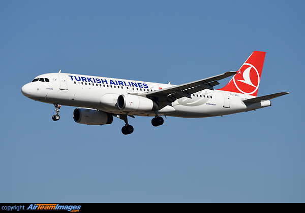 Airbus A320-232 Airbus A320-232