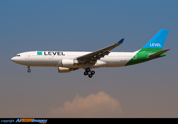 Airbus A330-202 Airbus A330-202
