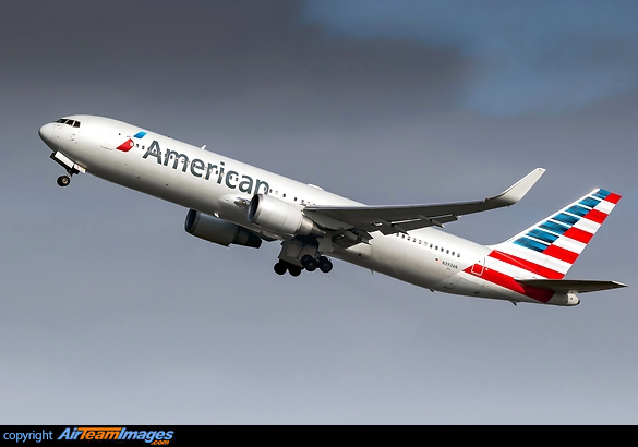 Boeing 767-323/ER Boeing 767-323/ER