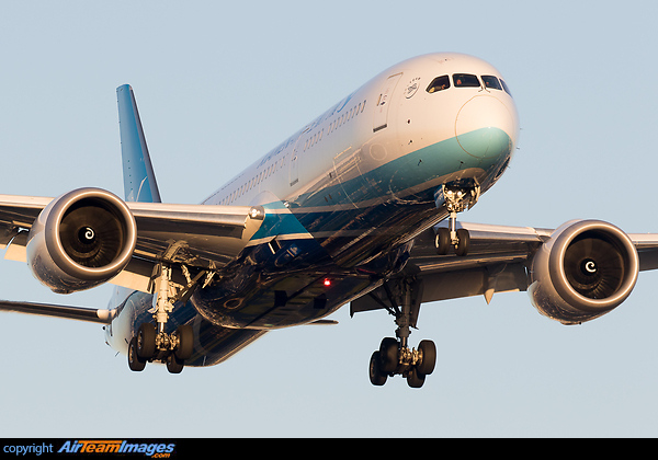 Boeing 787-9 Dreamliner Boeing 787-9 Dreamliner