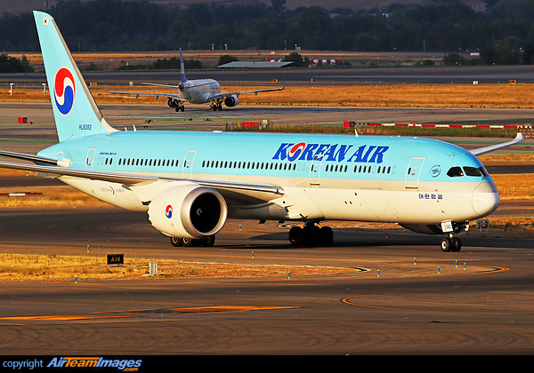 Boeing 787-9 Dreamliner Boeing 787-9 Dreamliner