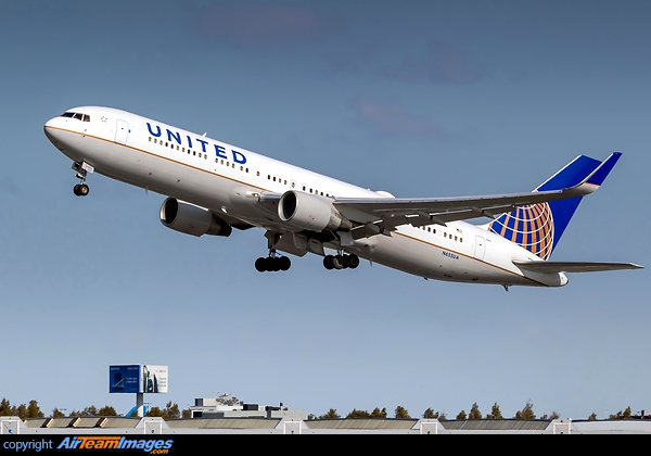 Boeing 767-322/ER Boeing 767-322/ER