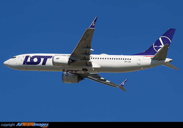 Boeing 737-8 MAX Boeing 737-8 MAX