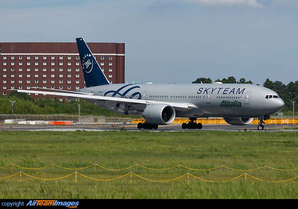 Boeing 777-243/ER Boeing 777-243/ER