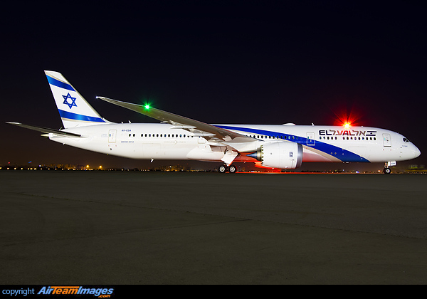 Boeing 787-9 Dreamliner Boeing 787-9 Dreamliner