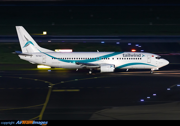 Boeing 737-4Q8