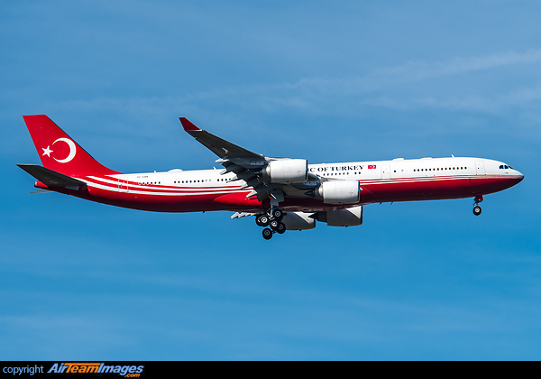 Airbus A340-542 Airbus A340-542