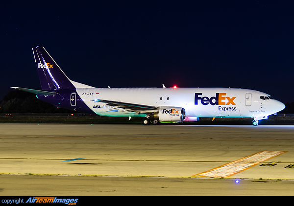 Boeing 737-4Q8(SF) Boeing 737-4Q8(SF)