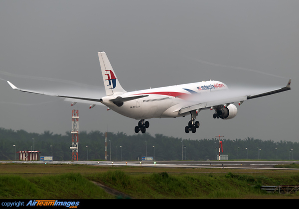Airbus A330-323X Airbus A330-323X