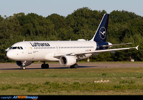 Airbus A320-211 Airbus A320-211