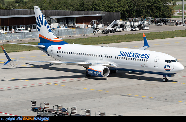 Boeing 737-8HC Boeing 737-8HC