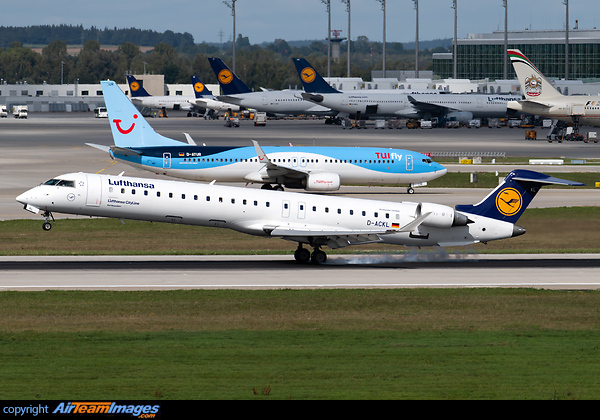 Bombardier CRJ-900LR Bombardier CRJ-900LR
