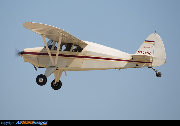 Piper PA-22-150 Tri-Pacer Piper PA-22-150 Tri-Pacer
