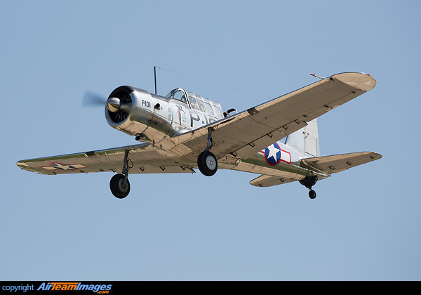 Vultee BT-13A Valiant Vultee BT-13A Valiant
